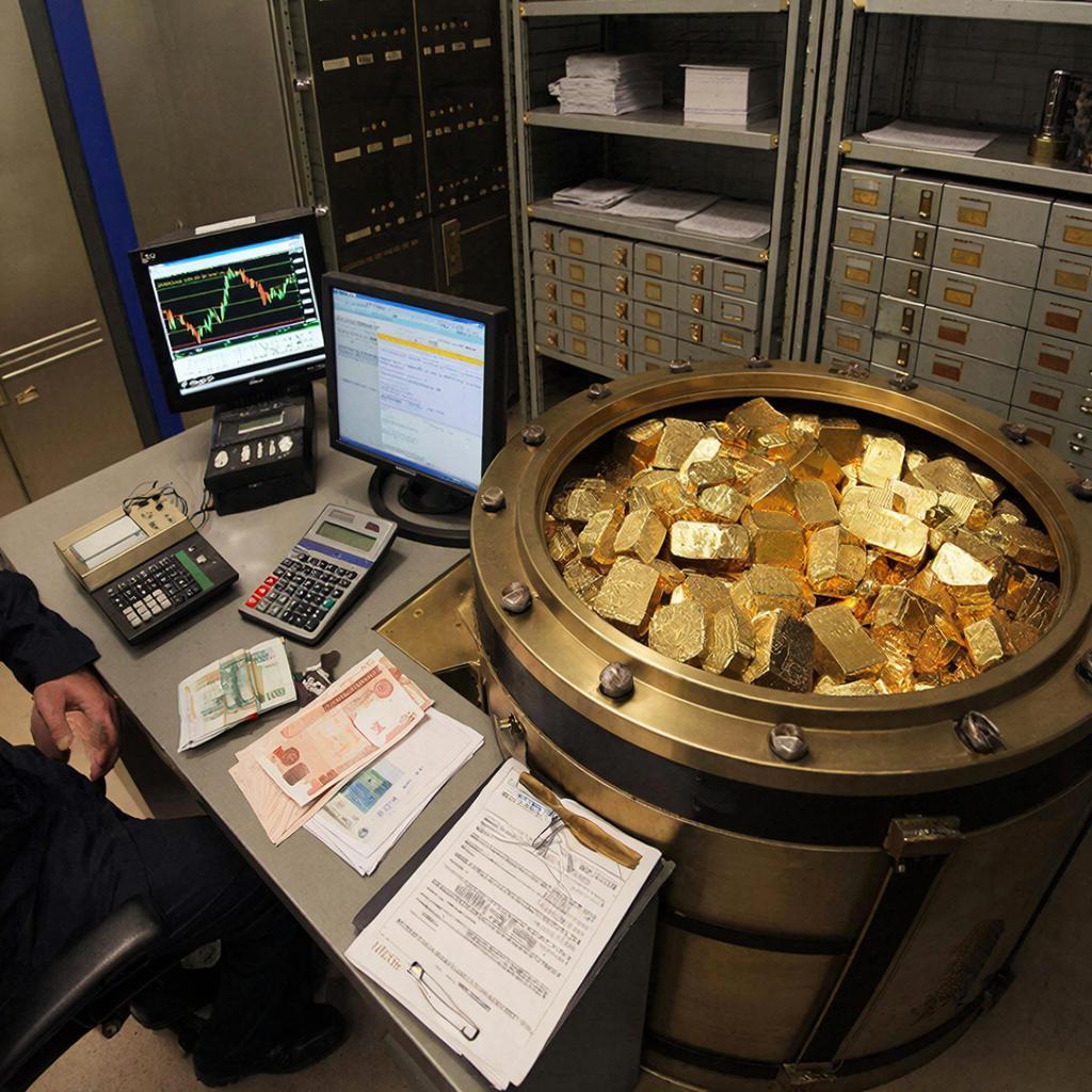 Цена грамма золота достигла максимума за почти три десятилетия