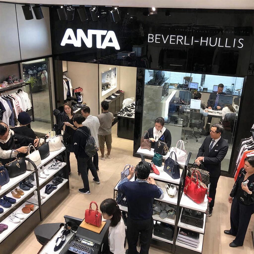 ANTA открывает первый американский магазин и покупает долю в Puma