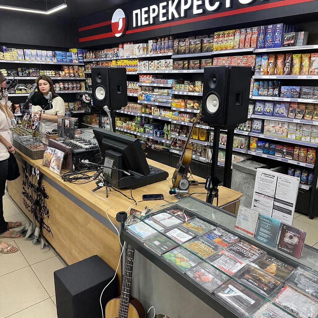 Сеть магазинов «Перекресток» выпустила музыкальный альбом и набрала миллионы слушателей